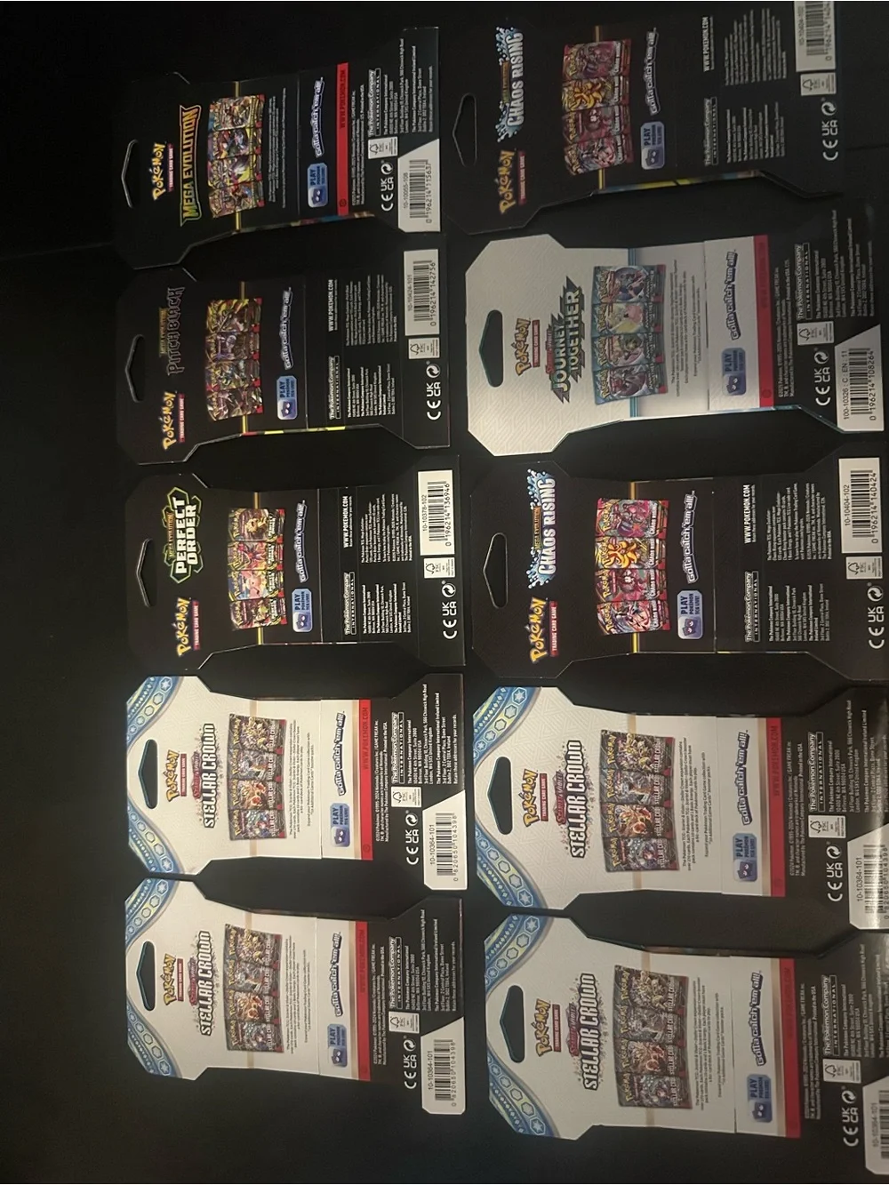 Pokémon TCG Lot 33 booster packs+1 mini tin + 1 box